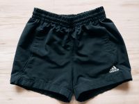 NEUWERTIG: Adidas Shorts Gr.128 dunkelblau Sporthose kurz Hessen - Steinau an der Straße Vorschau