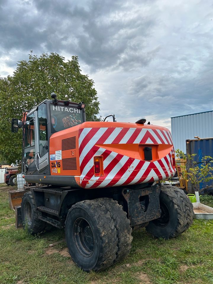 Hitachi Bagger 140 W in Gundelsheim