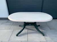Stabiler Gartentisch aus Kunststoff weiß/grün Brandenburg - Neuenhagen Vorschau