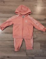 Adidas Jogging Anzug Gr 74 Mädchen 9-12 Monate rosa Set Sachsen - Neukirch/Lausitz Vorschau