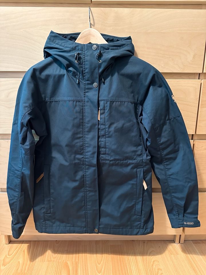 Fjällräven w Kaipak Jacket Dark Navy XS in Dresden