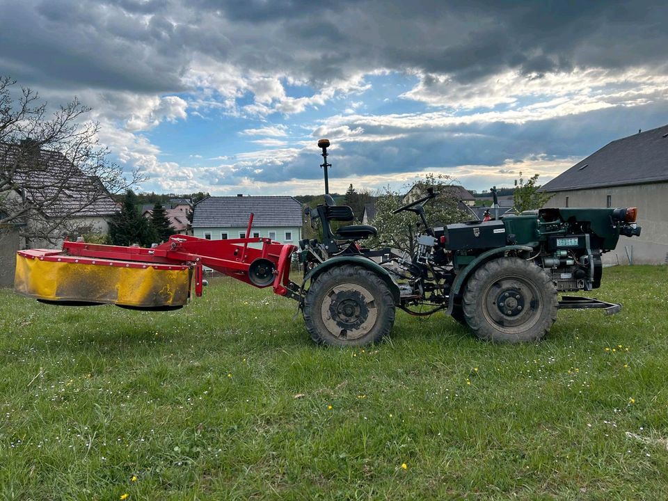 Wiese Gras Heu mähen als Dienstleister in Haselbachtal