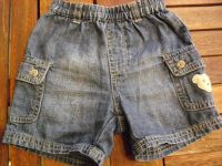 Niedliche Steiff Jeans Shorts Cargo Gummibund 80 Baden-Württemberg - Wangen im Allgäu Vorschau