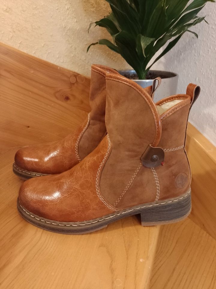 RIEKER.   Neu.  Schöne warme Stiefelette . in Wendlingen am Neckar