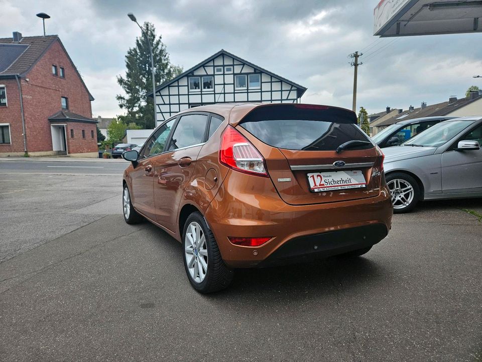 Ford Fiesta Titanium Automatik Klima Navi Keylesgo in Aachen