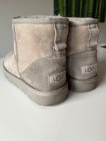 UGG‘s 37 hellgrau Stiefel Damen Boots Stiefel Nordrhein-Westfalen - Bocholt Vorschau