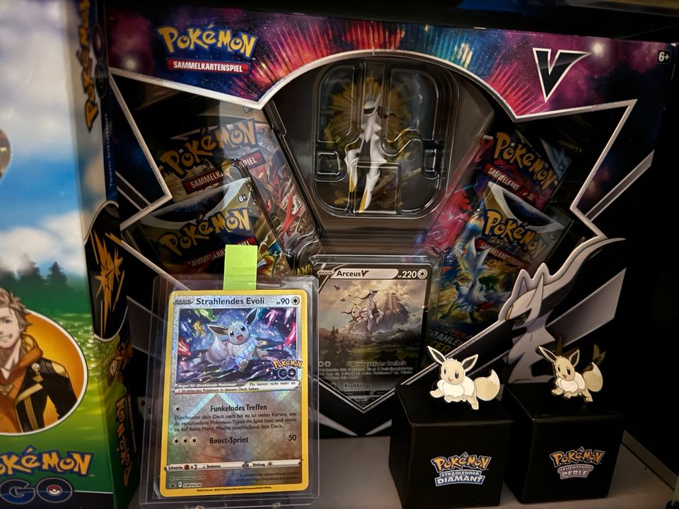 Pokémon Karten Sammlung Glurak 1.Edition in Senftenberg