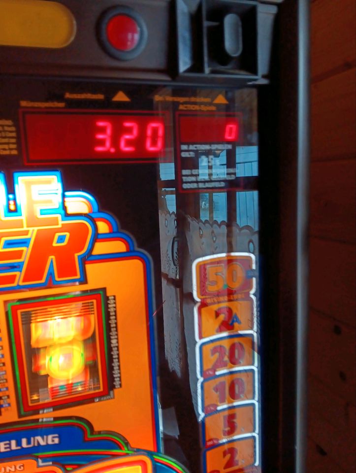 Spielautomat CROWN Double Power in Itzehoe