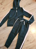 Sweatjacke Hose Jogginghose H&M Gr. 122/128 mädchen Berlin - Spandau Vorschau