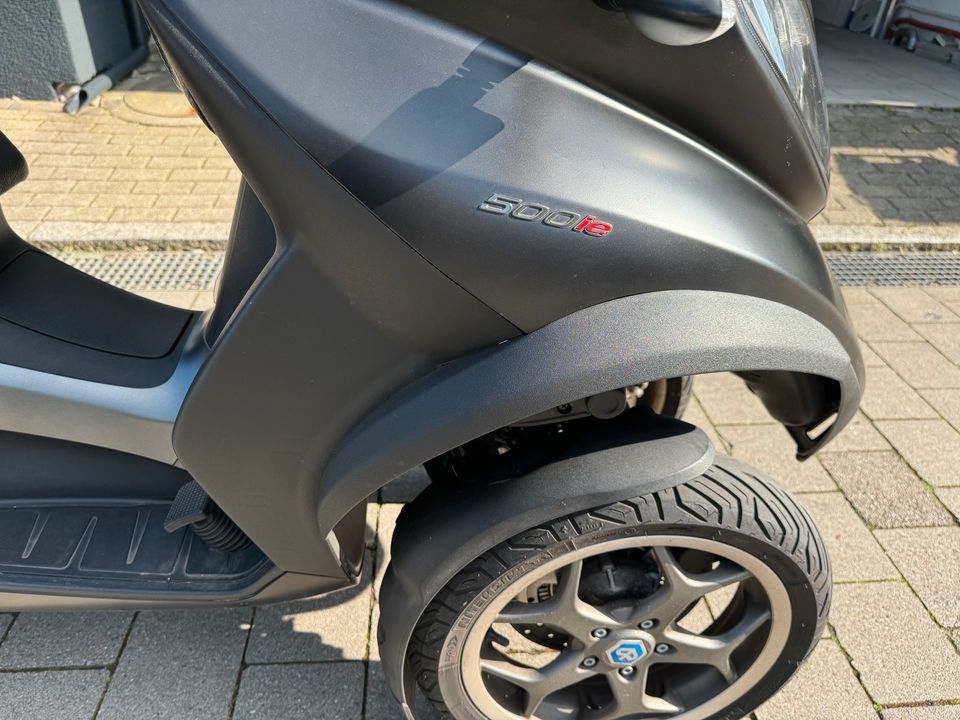 Piaggio mp3 500 LT Sport wenig KM in Böblingen