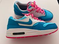 Nike Air Max Sneaker - größe 37.5 - blau und pink München - Au-Haidhausen Vorschau
