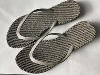 Flip-Flops Gr. 39, grau, Glitzer, sehr guter Zustand Saarland - St. Ingbert Vorschau