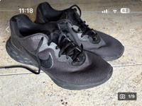 Nike Sneakers Gr. 42, guter Zustand Berlin - Westend Vorschau