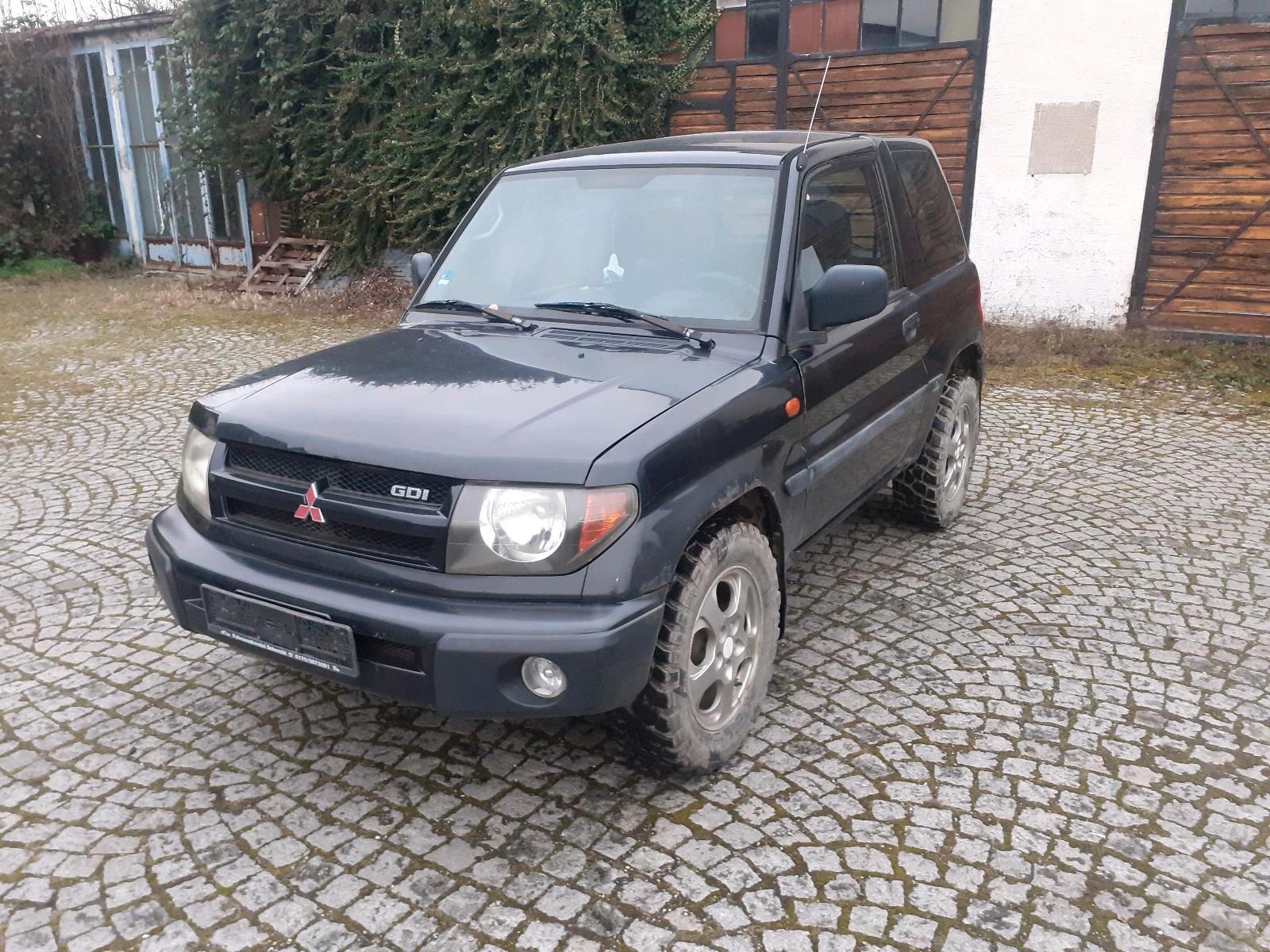 Abbildung des Autos Mitsubishi Pajero Pinnin…
