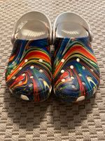 Original Crocs bunt Farbverlauf Rainbow J1 32/33/34 Bayern - Schwabach Vorschau