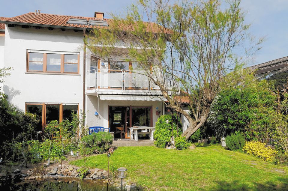 Schickes Einfamilienhaus mit viel Wohnfläche in beliebter Wohnlage von Ludwigshafen Gartenstadt in Ludwigshafen
