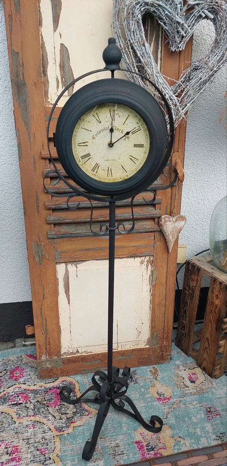 Standuhr ~ Landhaus ~ Metall ~ braun-Antik finish ~ Shabby ~ TOP! in Schaafheim