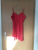Schulterfreies Sommerkleid Korall rot pink S 36 vero moda Sachsen - Döbeln Vorschau