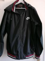 Blouson mit Nike Logo in xxl Berlin - Lichtenberg Vorschau