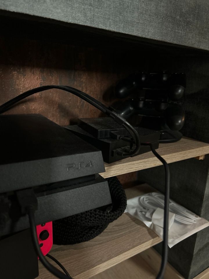 PlayStation 4 mit VR-Brille in Remscheid