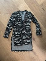 SUCHE Strickjacke/Cardigan von Blue Seven in 140 Nordrhein-Westfalen - Krefeld Vorschau