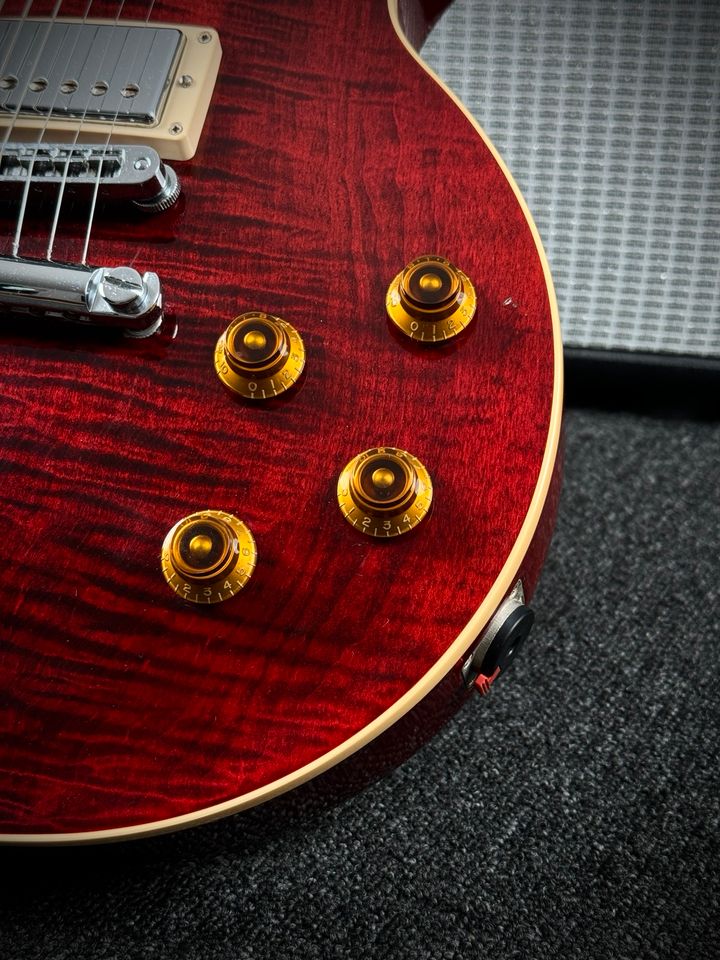 2011 Gibson Les Paul Standard Premium Plus Wine Red in Kiefersfelden