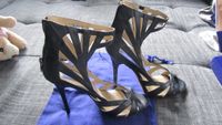 NEUWERTIG Sandalen Jimmy Choo for H&M schwarz Gr. 39 Bayern - Ingolstadt Vorschau