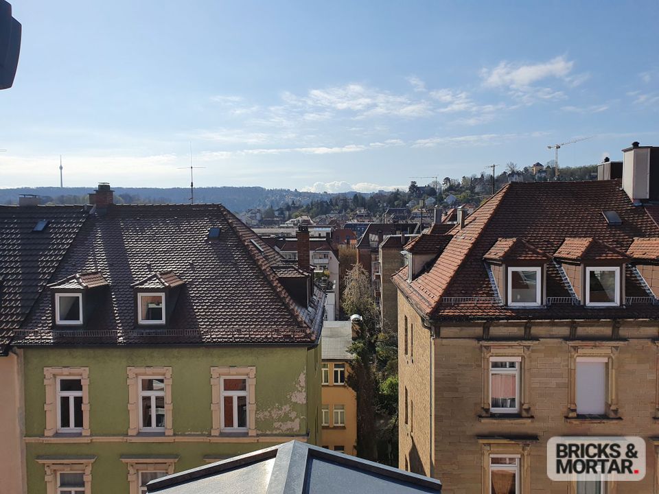 Rohdiamant über den Dächern Stuttgarts in Stuttgart