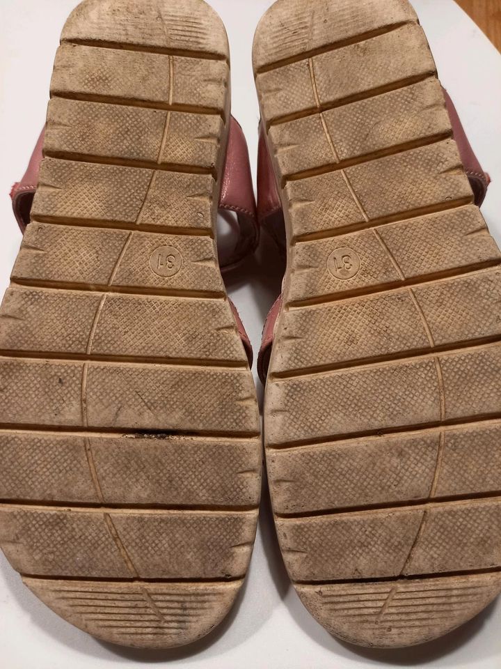 Schöne Mädchen-Sandalen Größe 31 in Gladbeck