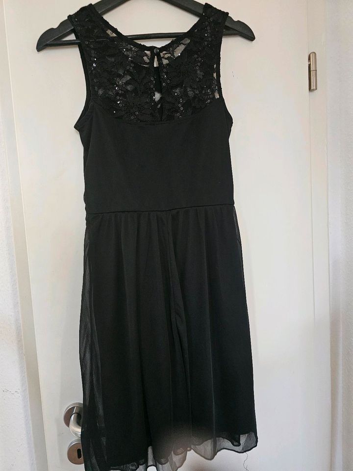 Cocktail Kleid Gr. 32/34 XS Bodyflirt schwarz schick in Wetter (Ruhr)