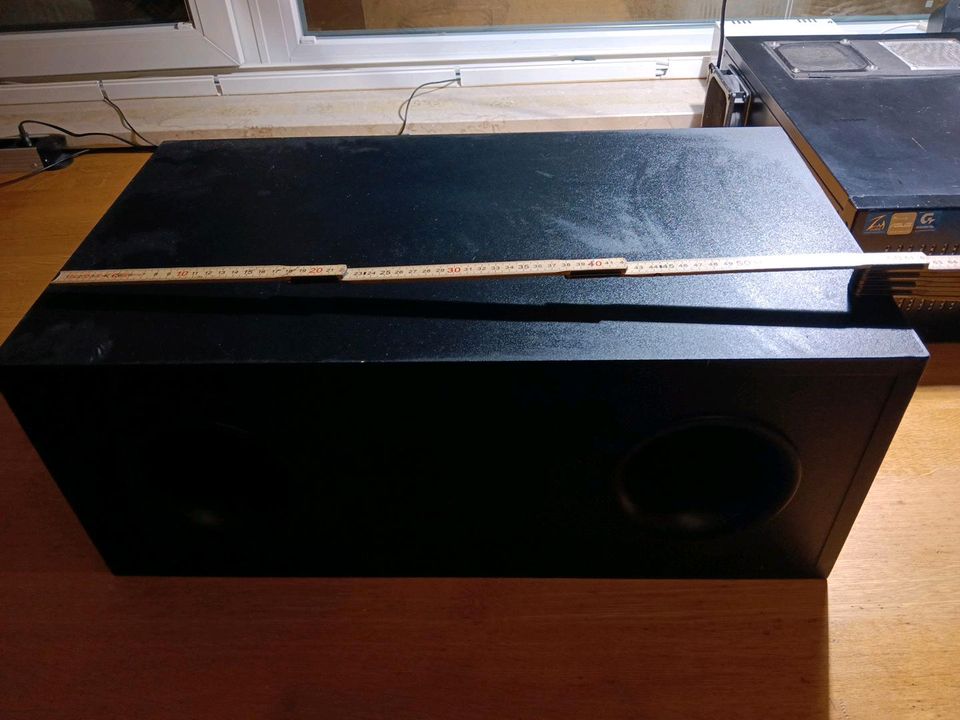 Subwoofer 200A aktiv Tonsil Lautsprecher in Hamburg