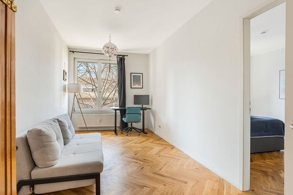 Stilvolle bezugsfreie Maisonette-Wohnung mit Hobbyraum im Florakiez in Berlin