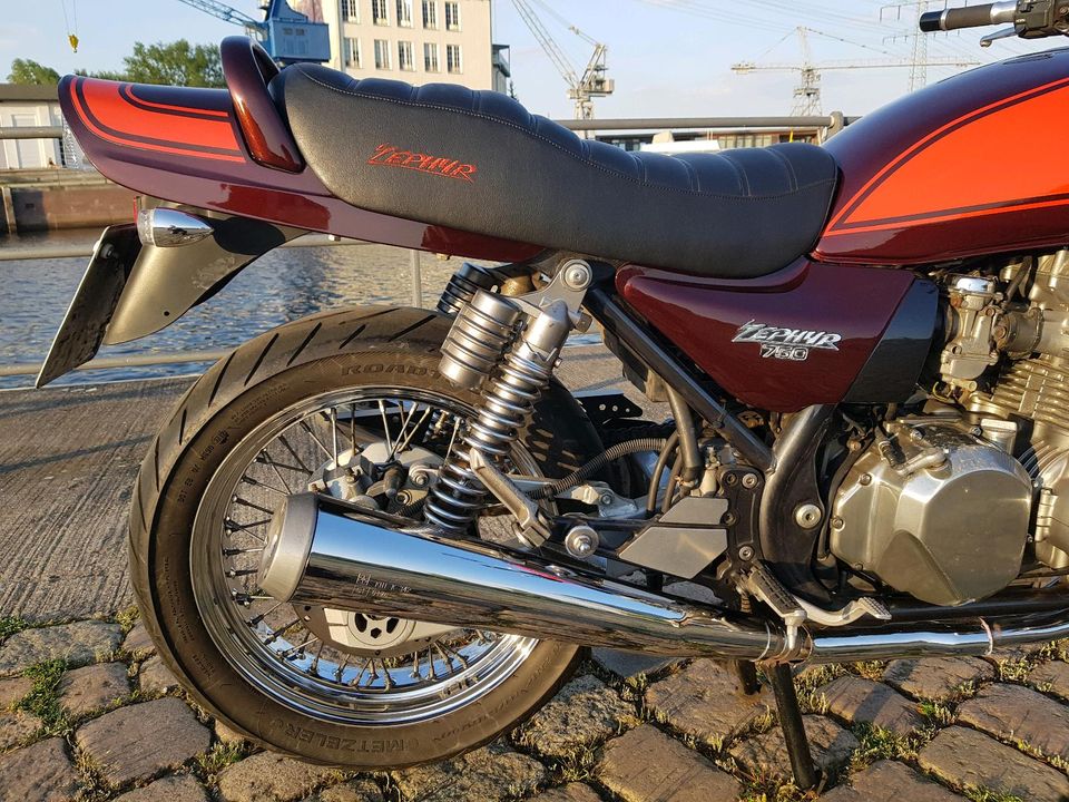 Kawasaki Zephyr 750/ ZR 750 C Bicolor Speichenmodell in Hamburg