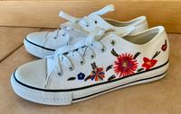 NEU ⭐️ Weiße Canvassneaker ⭐️ bunte Stickerei ⭐️ in Gr.39 Nordrhein-Westfalen - Mechernich Vorschau