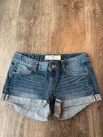 H&M jeans shorts gr 27 top Zustand Bayern - Erding Vorschau