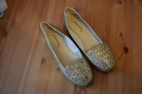 Ballerinas Partyschuhe Mini Boden Gr. 40 Gold Glitzer ungetragen Berlin - Wilmersdorf Vorschau