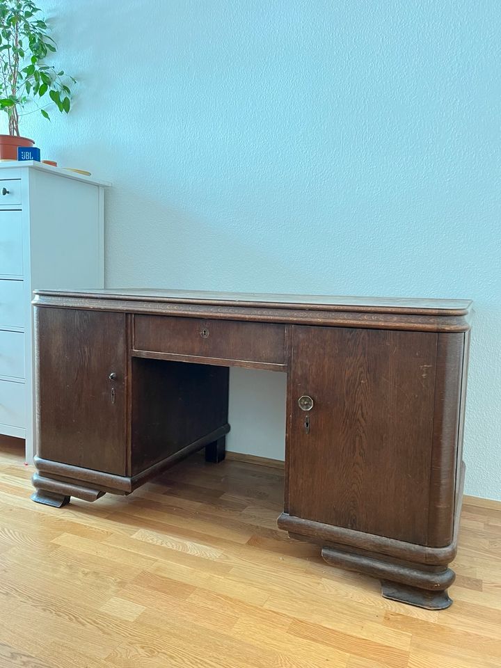 Vintage Schreibtisch in Leipzig