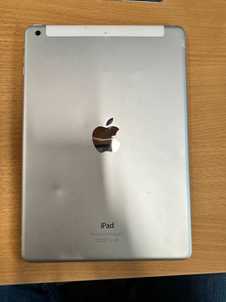 iPad Air WiFi + Cellular 2014, 32 GB in Leipheim