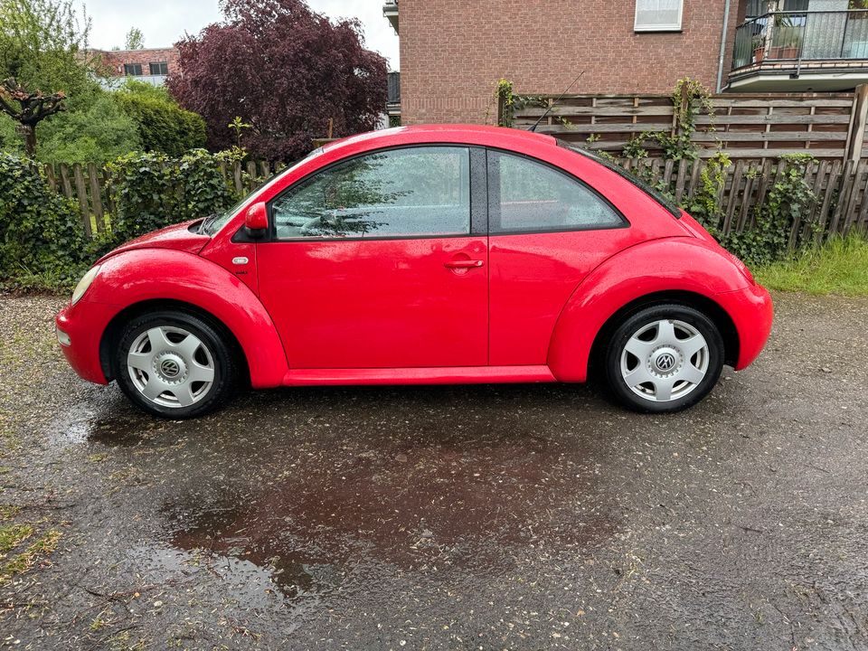 VW New Beetle in Moers