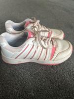 K-SWISS Damen Tennisschuhe Rosa und Weiß Größe 39 Schleswig-Holstein - Lütjensee Vorschau