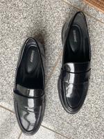 Lackschuhe Köln - Mülheim Vorschau