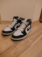 Jordan 1 metallic-Gold/Obsidian 42 Nordrhein-Westfalen - Borchen Vorschau