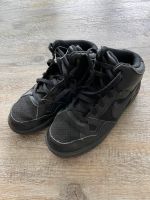 Sehr gut erhaltene Nike Sneaker Gr. 29,5 Baden-Württemberg - Bissingen an der Teck Vorschau