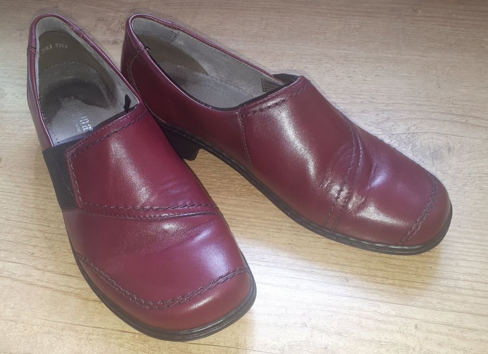 Bama Damen Slipper Halbschuhe weinrot Gr. 39 neuwertig in Arneburg