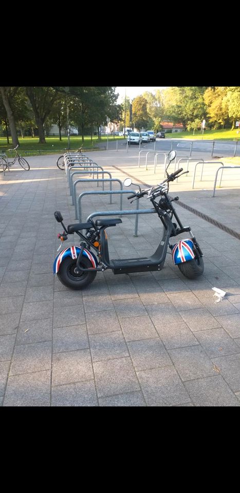 E Scooter 45km zuverkaufen in Köln