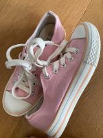 Chucks Sneaker Rosa NEU Gr.33 Bayern - Burglauer Vorschau