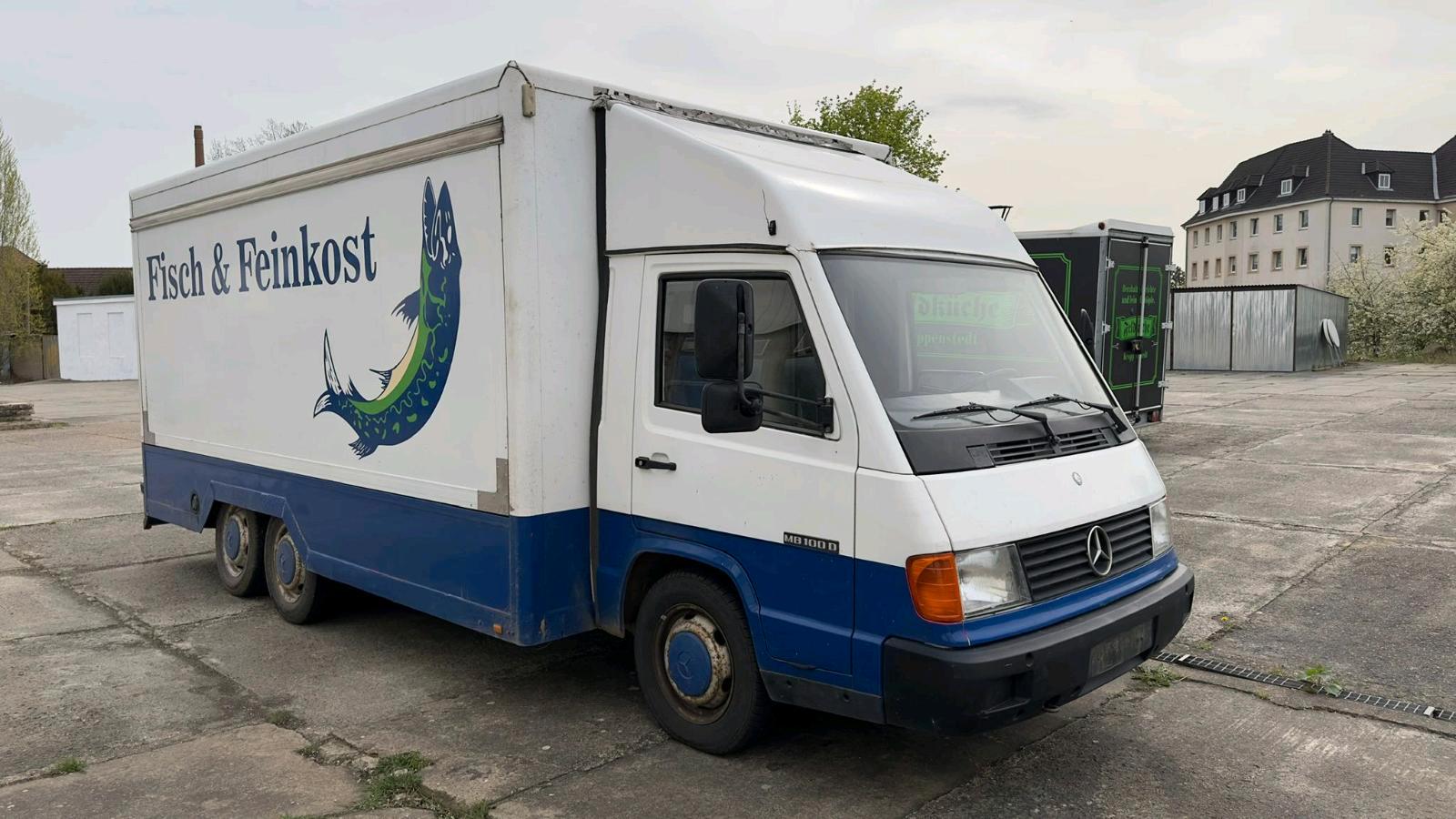 Abbildung des Autos Mercedes MB 100D Foodtru…