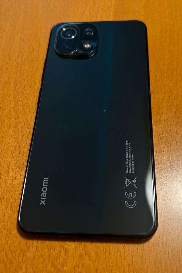 Xiaomi Mi 11 Lite, 128 GB, „Boba Black“, neuwertig in Regensburg