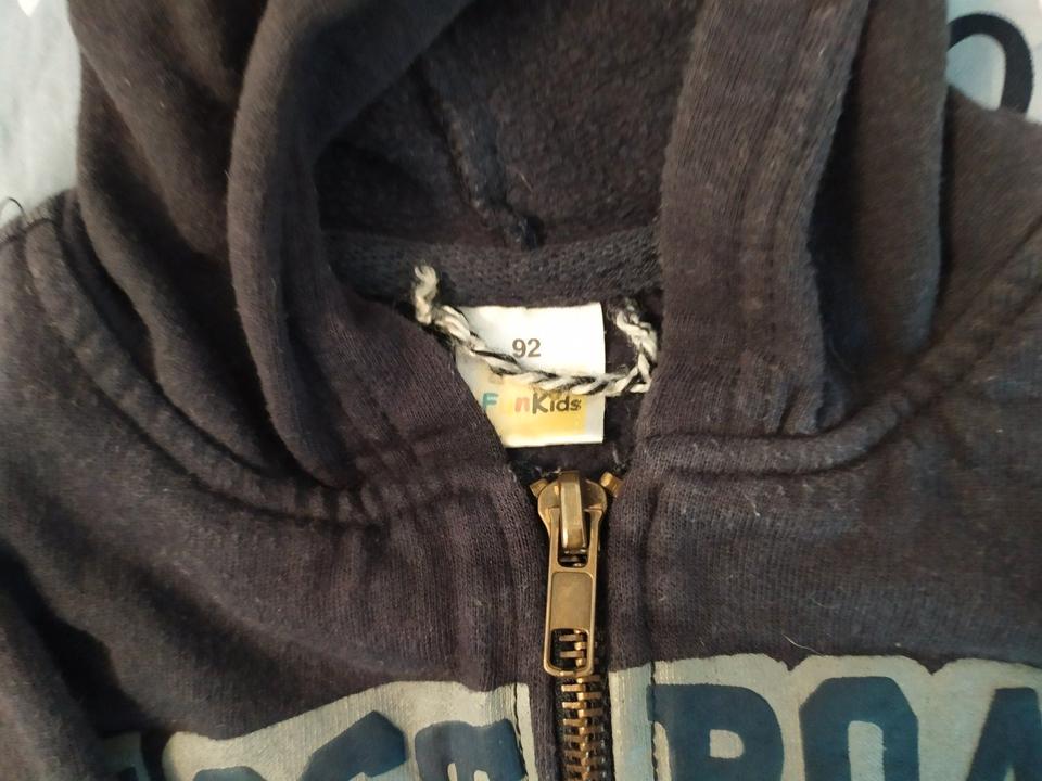 Kleiderpaket Gr. 92 - Preis für alles zusammen in Leonberg
