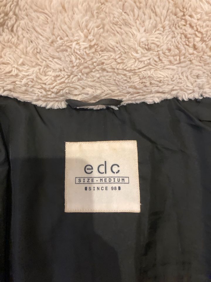 Winterjacke edc, Damen, olivgrün, M, sehr gut in Erlangen